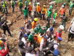 evakuasi-korban-meninggal-dunia-gempa-bumi-cianjur_20221123_120619.jpg