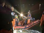 evakuasi-korban-perahu-terbalik-di-waduk-kedung-ombo.jpg