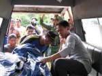 evakuasi-korban-tewas-pesawat-cassa-3.jpg