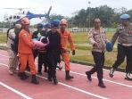 evakuasi-rombongan-kapolda-jambi-dari-lokasi-helikopter-mendarat-darurat.jpg