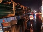 evakuasi-truk_20171201_090803.jpg