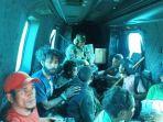 evakuasi-warga-kampung-alama-ke-timika.jpg