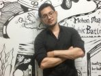 evan-sanders-ketika-bertandang-ke-kantor-redaksi-tribunnews-palmerah_20170925_210637.jpg