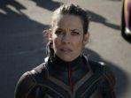 evangelina-lilly-malah-remehkan-corona-tolak-isolasi-diri-kirim-anak-camping.jpg