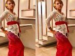 evelyn-pakai-baju-bali_20170803_104915.jpg