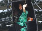 evy-susanti-datangi-kpk_20171004_142531.jpg