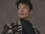 ezra-miller-24622-2.jpg