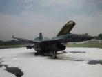 f-16-terbakar_20150416_121329.jpg