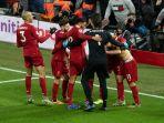 fabinho-merayakan-gol-ke-gawang-mu-bersama-rekan-lainya-di-pekan-23-liga-inggris.jpg