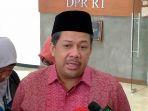fahri-hamzah-di-depan-pressromm-dpr.jpg