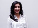 fanny-ghassani-hadiri-konpers-program-ramadhan-sctv_20160518_113004.jpg