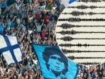fans-napoli-bikin-gempa-saat-menyanyikan-lagu-liga-champions_20161001_135620.jpg