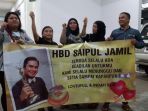 fans-ucapkan-ultah-ke-ipul_20170731_161008.jpg
