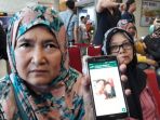 fatma-keluarga-korban-lion-air-di-pangkalpinang_20181029_144725.jpg