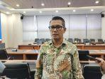 febri-hendri-antoni-arif__ok.jpg