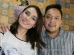 feby-febiola-dan-franky-sihombing-menikah-januari-2016_20151204_080626.jpg