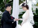 feby-febiola-dan-franky-sihombing-resmi-menikah_20160122_224333.jpg