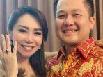 femmy-permatasari-bersama-calon-suami.jpg