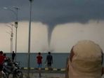 fenomena-alam-angin-tornado_20170906_182425.jpg