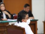 ferdy-sambo-jalani-sidang-replik_20230127_184311.jpg