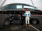 fernando-alonso-danmikinan_20151207_161239.jpg