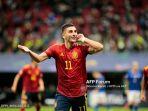 ferran-torres-cetak-gol-kedua-ke-gawang-italia.jpg