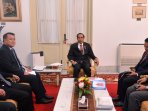 fifa-dan-afc-temui-jokowi_20151102_215203.jpg