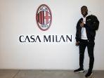 fikayo-tomori-resmi-bergabung-ke-ac-milan-lewat-status-pinjaman.jpg