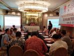 finalisasi-penyusunan-instrumen-tes-parameter-fisik-atlet-dibuka-oleh-mulyana_20180529_192407.jpg