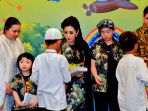 fitri-handayani-rayain-ultah-suaminya-santun-anak-yatim-piatu_20191014_111738.jpg