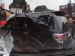 fortuner-hadang-ambulans-ok.jpg