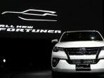 fortuner001.jpg