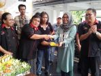 forum-wartawan-hiburan-gelar-syukuran-hut-ke-3_20170423_015500.jpg