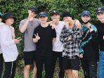 foto-exo-saat-mengantarkan-do-exo-wamil.jpg