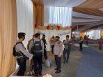 foto-foto-suasana-persiapan-resepsi-pernikahan-uas-di-kampus-unida-gontor-4.jpg