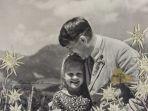 foto-hitler-dengan-seorang-gadis-kecil.jpg