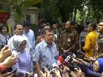 foto-jusuf-kalla-di-tps-03-kecamatan-pulo-jakarta-selatan_20170419_115852.jpg
