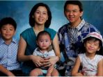 foto-keluarga-ahok-dan-veronica-tan_20180404_144405.jpg