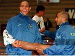 foto-lama-ronaldo-dan-romario.jpg