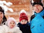 foto-liburan-keluarga-pangeran-william-dan-kate-middleton_20160308_222234.jpg