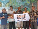 foto-pertemuan-pantia-lokal-kman-vi-dengan-ondofo-dan-tokoh-adat-di-hebaebhulu-yoka.jpg