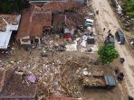 foto-udara-dampak-tsunami-di-desa-sambolo-banten_20181224_214010.jpg