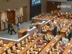 fraksi-demokrat-memilih-walk-out.jpg