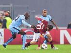 francesco-totti-dikepung_20141211_045012.jpg