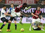franck-kessie-ketika-berhadapan-dengan-atalanta.jpg