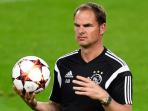 frank-de-boer-peganbolaaa_20141217_005323.jpg