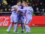 frenkie-de-jong-mencetak-gol-ke-gawang-villarreal.jpg