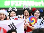 gadis-gadis-cantik-pendukung-timnas-korsel_20221128_193034.jpg