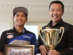 galang-hendra-pratama-dan-imam-nahrawi_20180621_214002.jpg