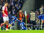galeno-cetak-gol-ke-gawang-arsenal.jpg